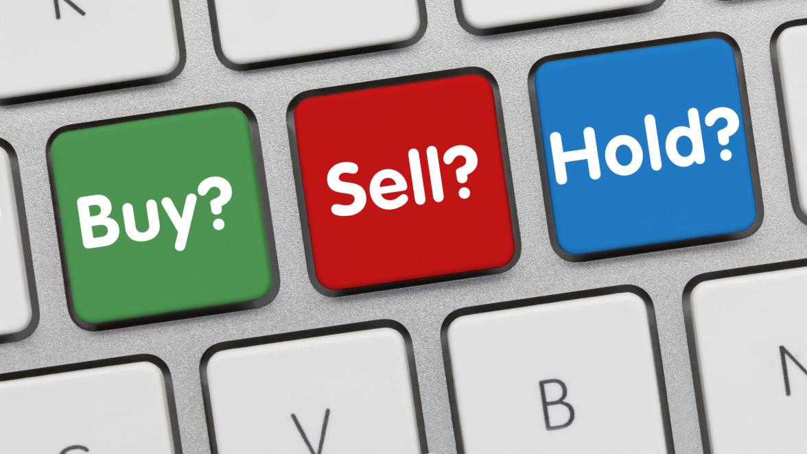 buy-sell-hold-investor-keyboard