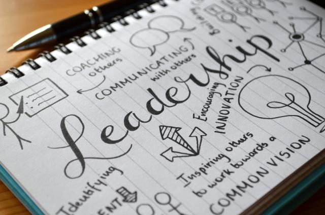 leadership-graphic-notes-on-notepad