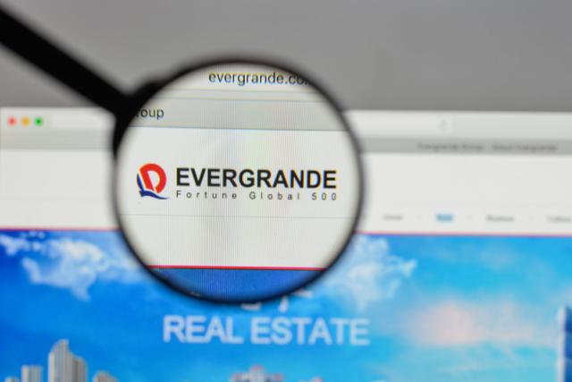 milan-italy-august-10-2017-china-evergrande-group-logo-on-the-website-homepage